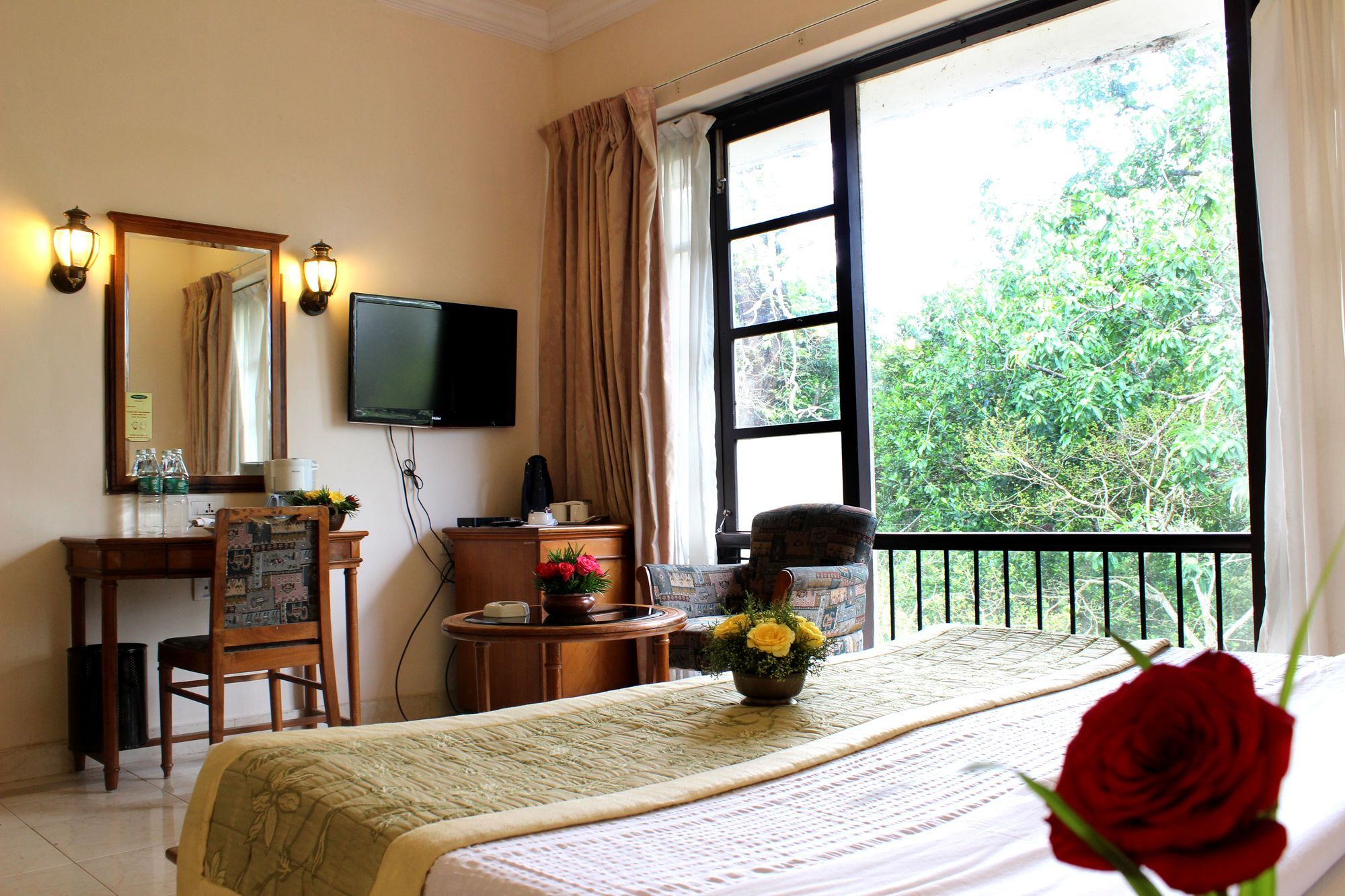 Hotel Ktdc Aranya Nivas Thekkady Kumily Exterior foto